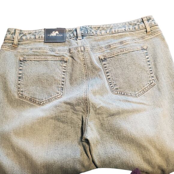 NEW Lands' End Size 16P (37x27.5) Straight Boot Cut Jeans Antique Light Wash - Picture 4 of 10